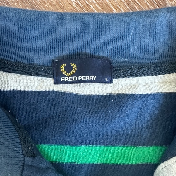 Fred Perry polo size large - Picture 2 of 2